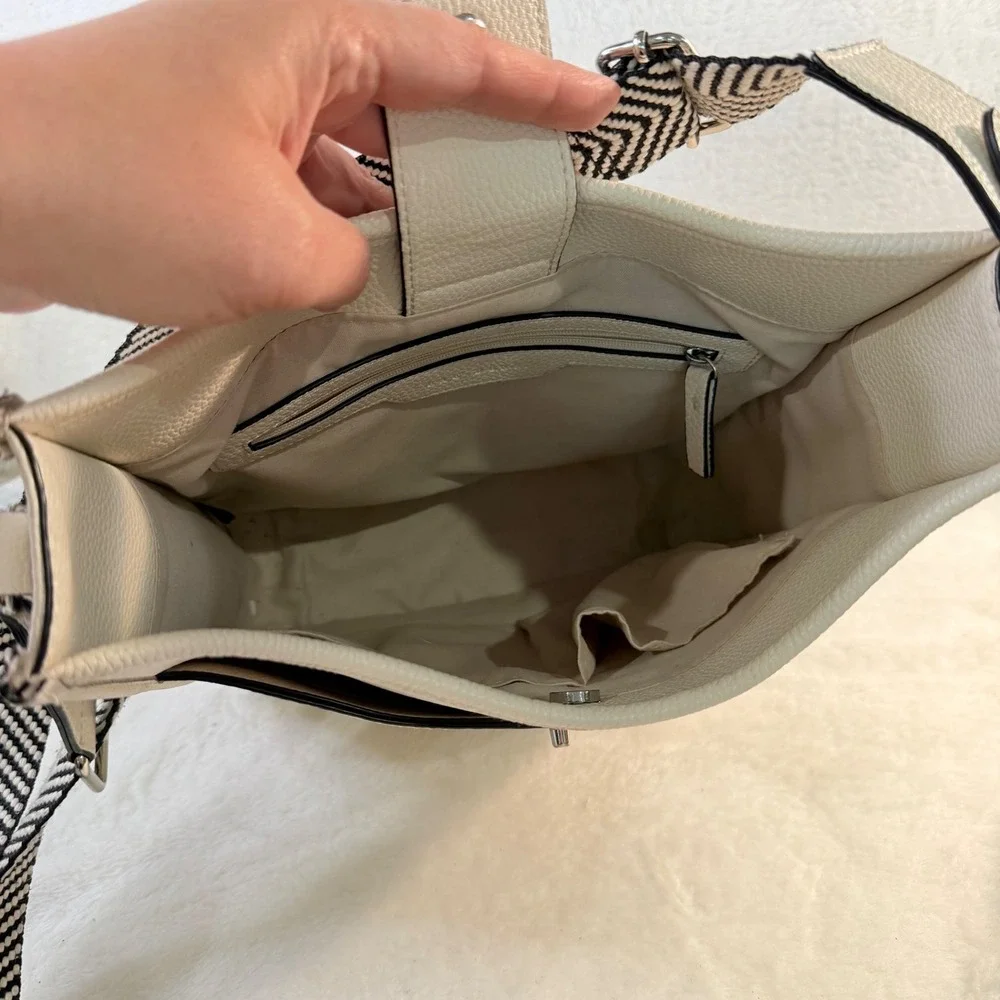 Rae Dunn Crossbody Bag Women Medium White Chevron Guitar Strap Messenger